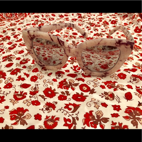 Quay Australia Accessories - Quay Sugar & Spice Marble Cat Eye Sunglasses
